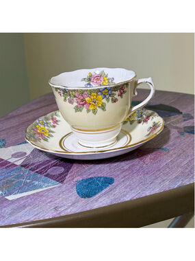 Colclough Bone China Floral Tea Cup and Saucer Set, cream and Gold